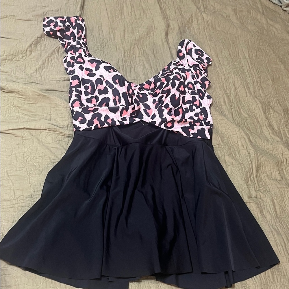 Woman’s One-Piece Swimdress with Pink Leopard Print Top and Black Skort 18W